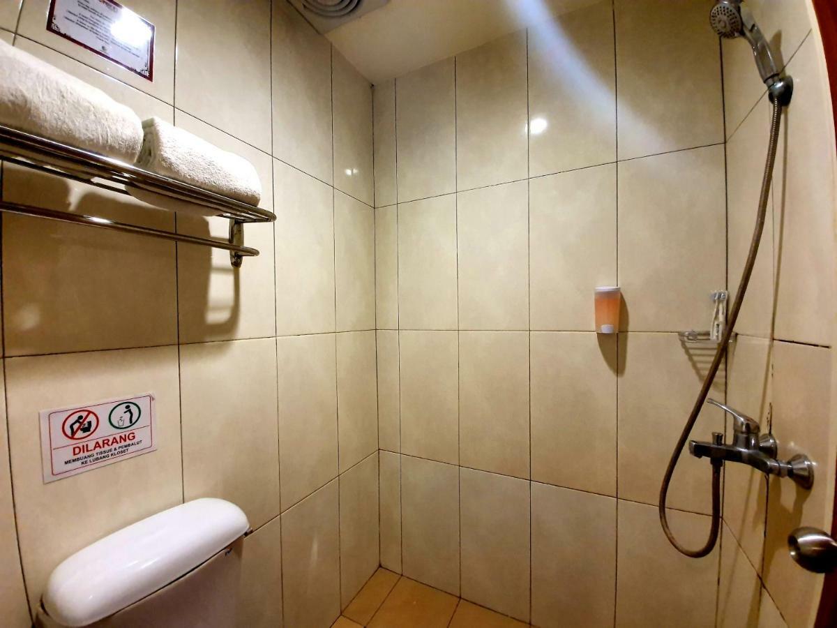 Careinn Merauke By Yolo Hospitality Екстериор снимка